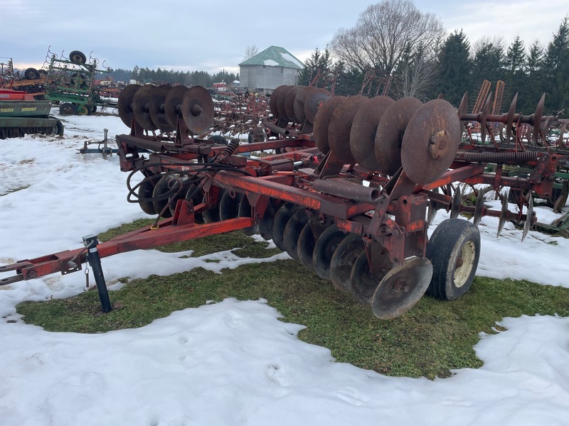 Tillage - Discs  Case 18 Foot Disc Photo